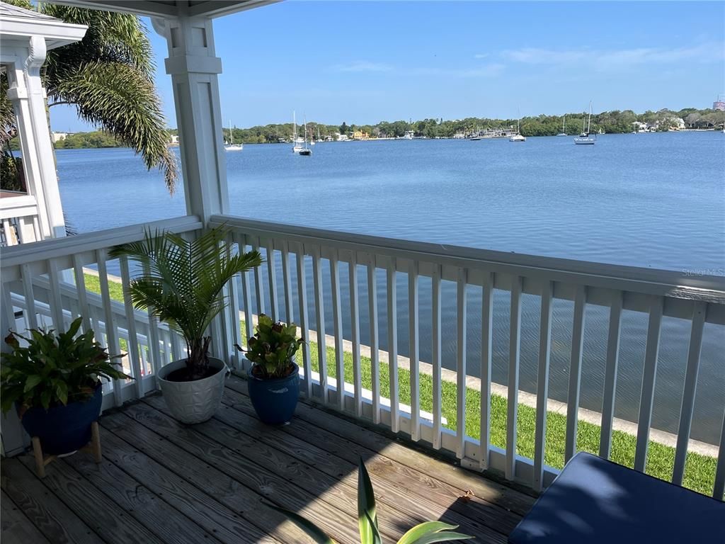 205 POMPANO DRIVE SE D, St Petersburg, FL 33705