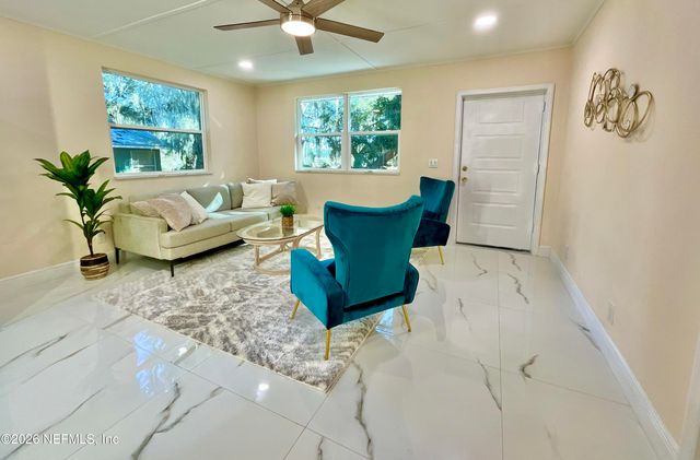 111 2ND Street, Melrose, FL 32666