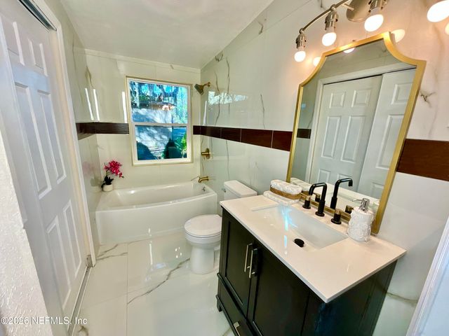 111 2ND Street, Melrose, FL 32666