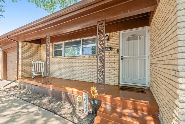 4709 Nadine Drive, Haltom City, TX 76117