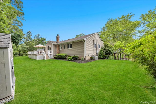 4 Long Hill Road, Smithtown, NY 11787