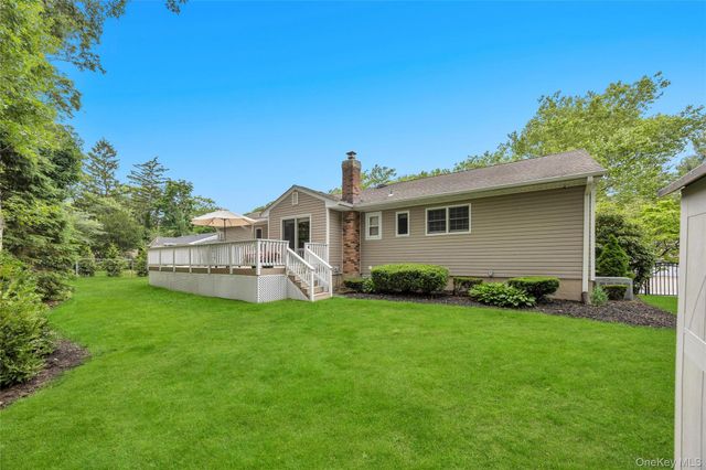 4 Long Hill Road, Smithtown, NY 11787