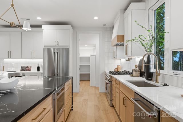 4658 Murrayhill Road, Charlotte, NC 28209