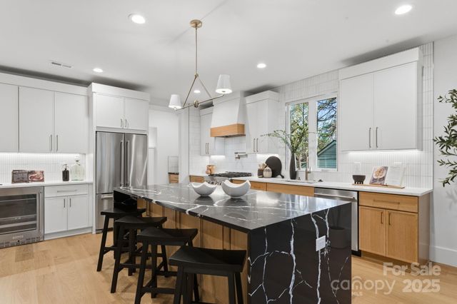 4658 Murrayhill Road, Charlotte, NC 28209