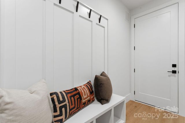 4658 Murrayhill Road, Charlotte, NC 28209