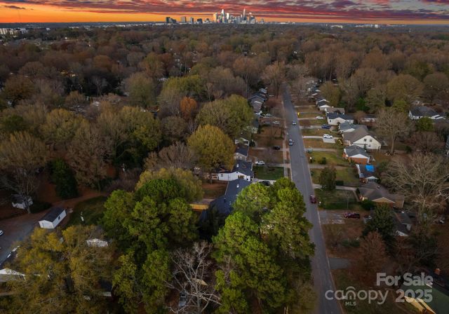 4658 Murrayhill Road, Charlotte, NC 28209