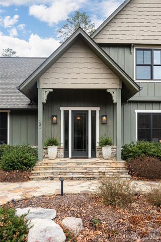 131 Nancy Ashworth Lane, Fairview, NC 28730