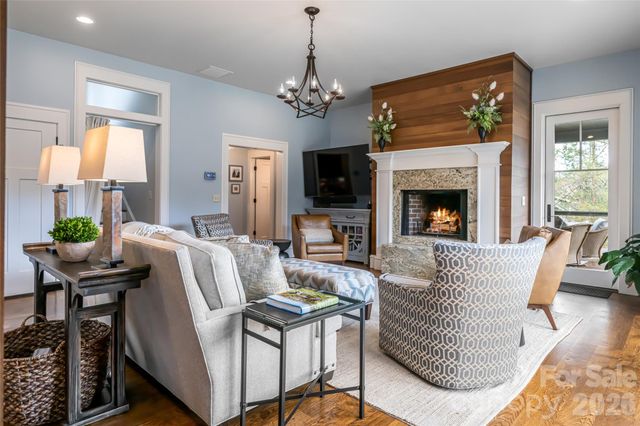 131 Nancy Ashworth Lane, Fairview, NC 28730