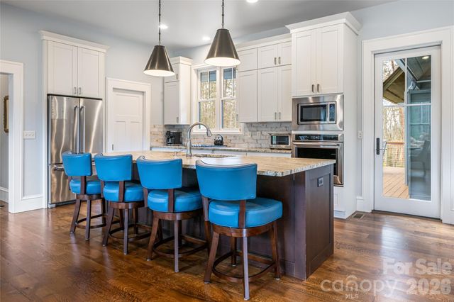 131 Nancy Ashworth Lane, Fairview, NC 28730