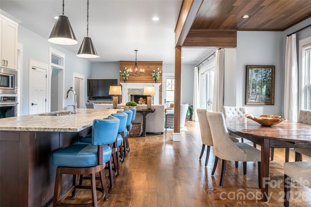 131 Nancy Ashworth Lane, Fairview, NC 28730