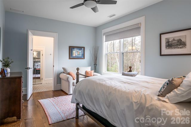 131 Nancy Ashworth Lane, Fairview, NC 28730