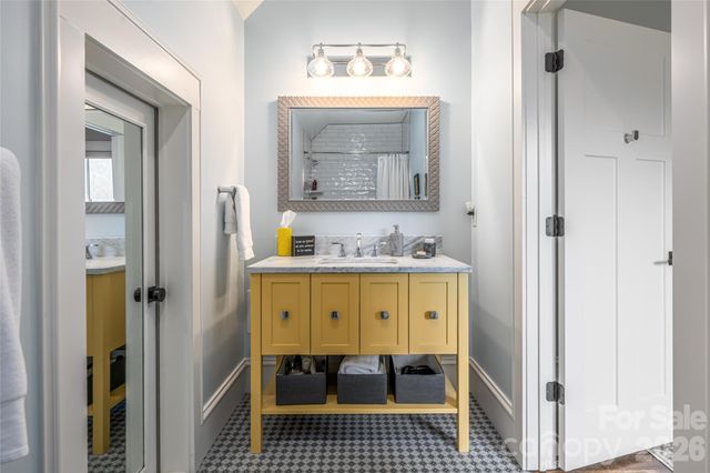 131 Nancy Ashworth Lane, Fairview, NC 28730