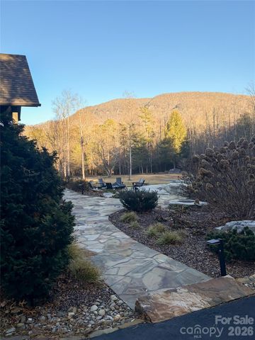 131 Nancy Ashworth Lane, Fairview, NC 28730