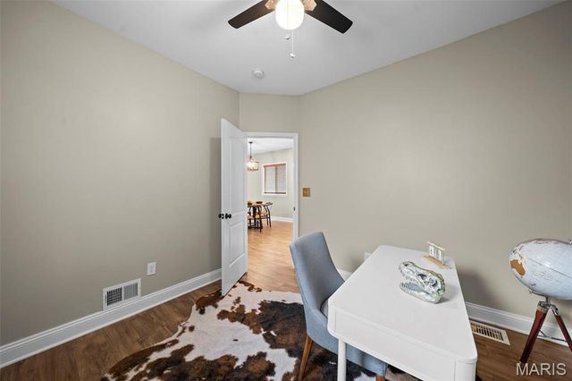 4724 Hummel Avenue, St Louis, MO 63116