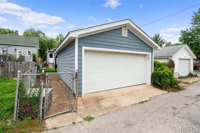 4724 Hummel Avenue, St Louis, MO 63116