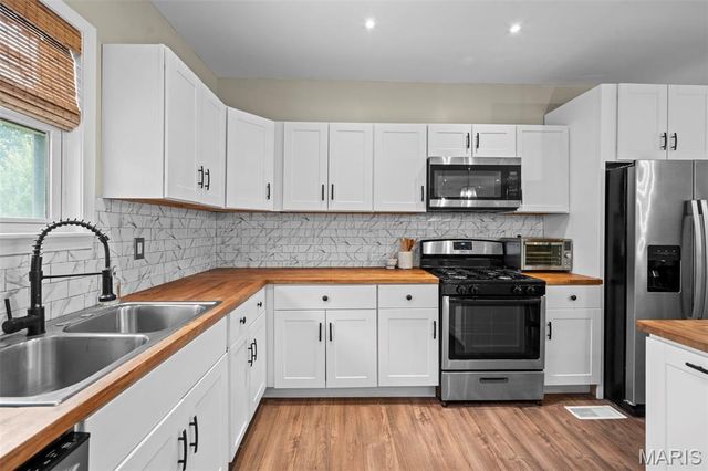 4724 Hummel Avenue, St Louis, MO 63116