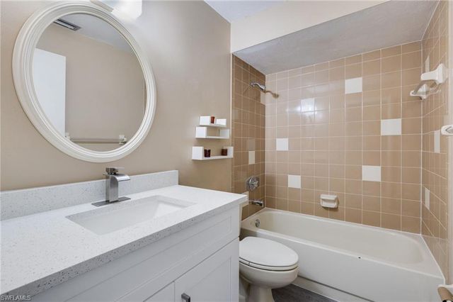 1113 Cape Coral PKWY W # 101, Cape Coral, FL 33914