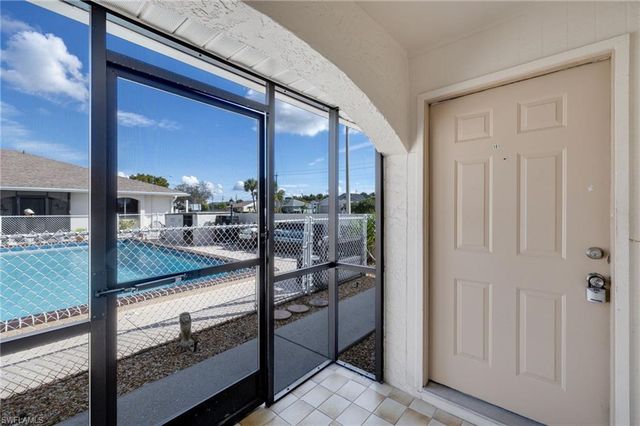 1113 Cape Coral PKWY W # 101, Cape Coral, FL 33914