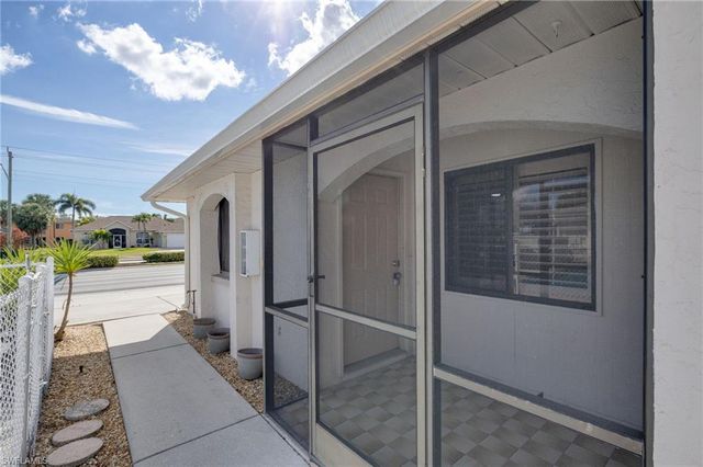 1113 Cape Coral PKWY W # 101, Cape Coral, FL 33914