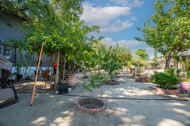 2538 Thomas Ave, Ceres, CA 95307