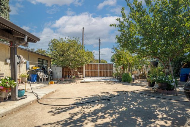 2538 Thomas Ave, Ceres, CA 95307