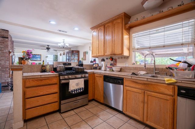 2538 Thomas Ave, Ceres, CA 95307