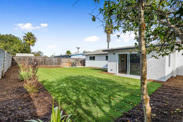 4820 Siesta Dr, Oceanside, CA 92057