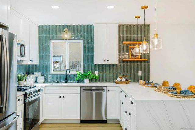 4820 Siesta Dr, Oceanside, CA 92057