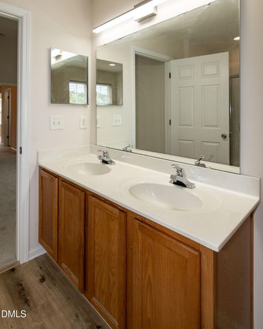 118 Wirks Worth Circle, Apex, NC 27502