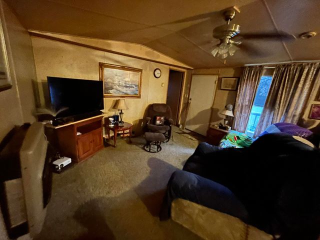 63 Cove Branch Road, Orlando, KY 40460