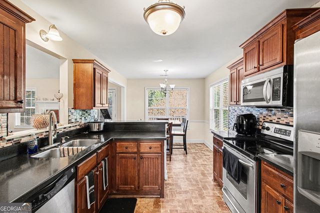 70 Feldspar Drive, Jefferson, GA 30549