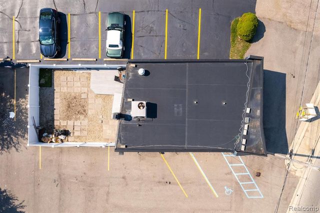 2409 Voorheis Street, Waterford, MI 48341