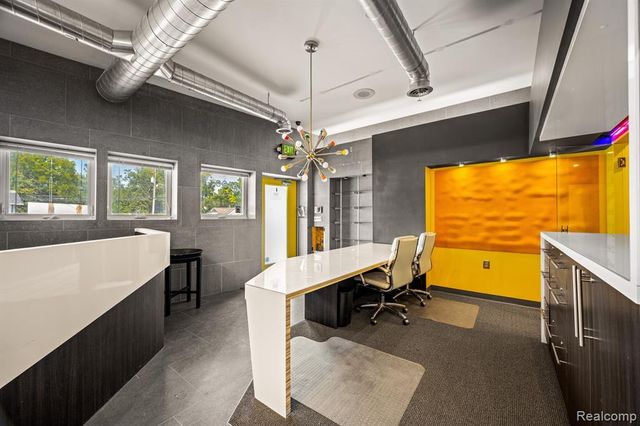 2409 Voorheis Street, Waterford, MI 48341