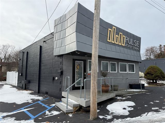 2409 Voorheis Street, Waterford, MI 48341