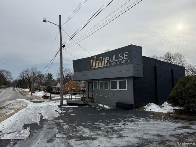 2409 Voorheis Street, Waterford, MI 48341