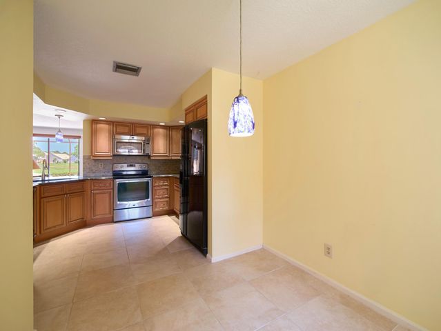 832 Windermere Way, Palm Beach Gardens, FL 33418