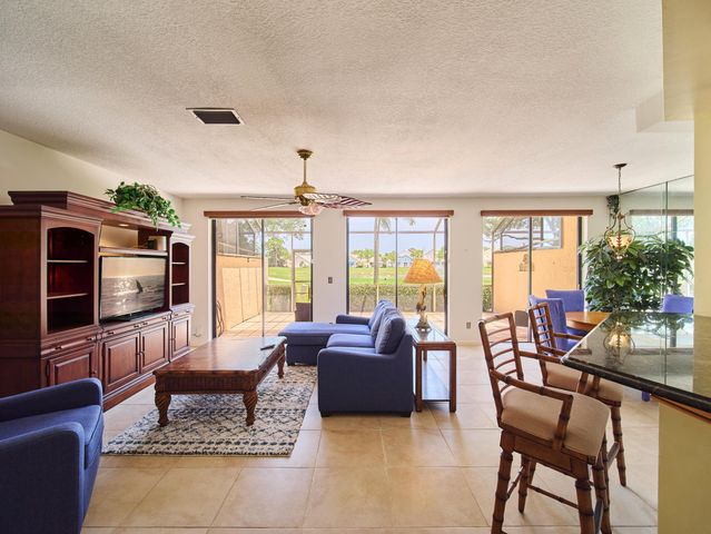 832 Windermere Way, Palm Beach Gardens, FL 33418