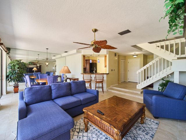 832 Windermere Way, Palm Beach Gardens, FL 33418