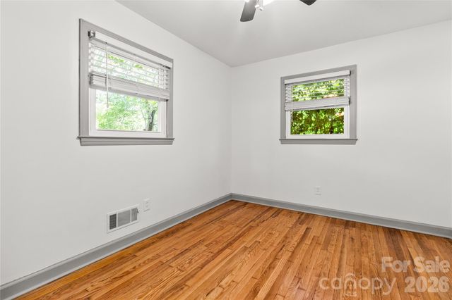 704 Pineburr Avenue SW, Valdese, NC 28690