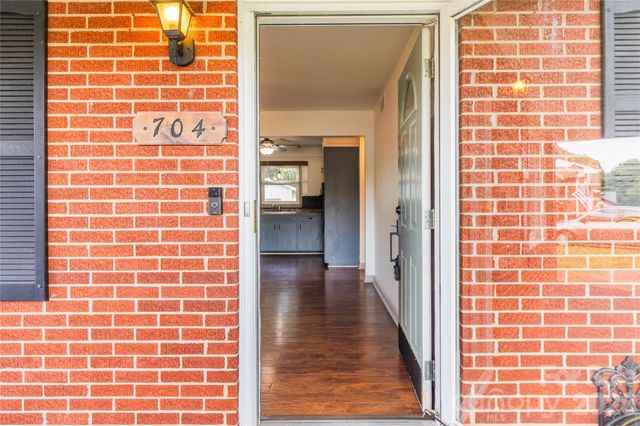 704 Pineburr Avenue SW, Valdese, NC 28690