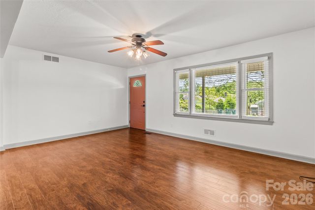 704 Pineburr Avenue SW, Valdese, NC 28690