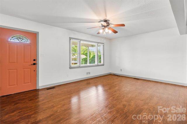704 Pineburr Avenue SW, Valdese, NC 28690