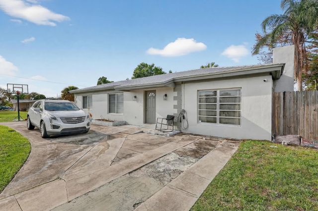 619 Ash Street, Port St. Lucie, Port St Lucie, FL 34952
