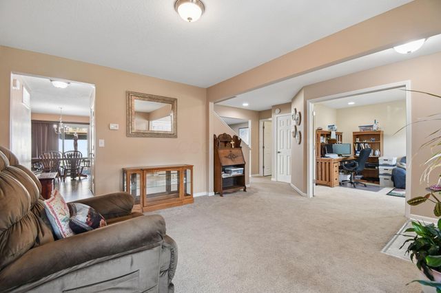 423 Kingston Circle, Pickerington, OH 43147