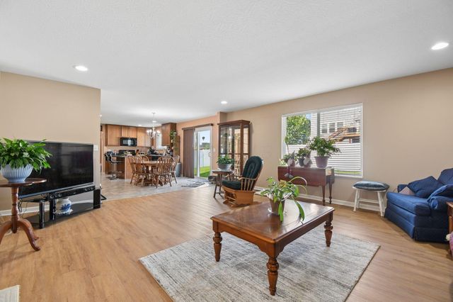 423 Kingston Circle, Pickerington, OH 43147