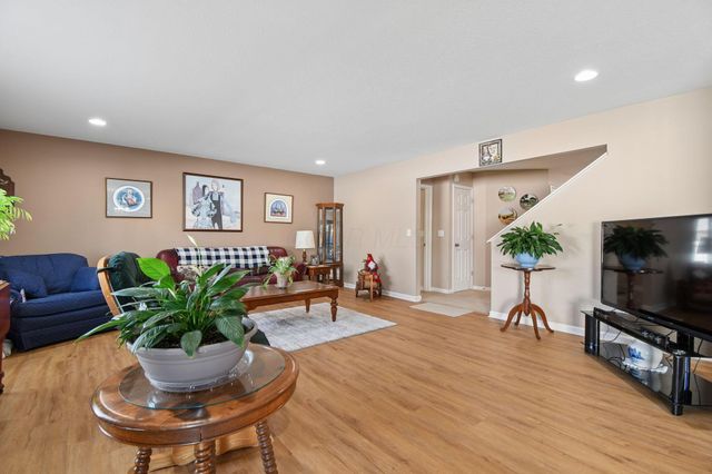 423 Kingston Circle, Pickerington, OH 43147