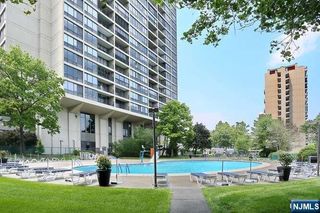 6 Horizon 2002, Fort Lee, NJ 07024