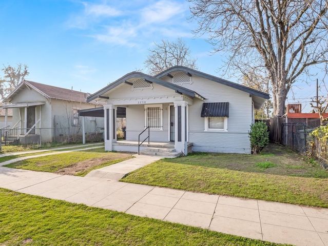 2258 S Holly, Fresno, CA 93706