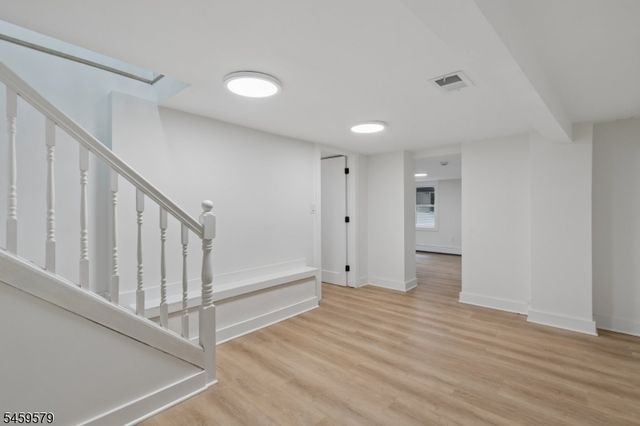 193 Monroe Trl, Hopatcong Boro, NJ 07843