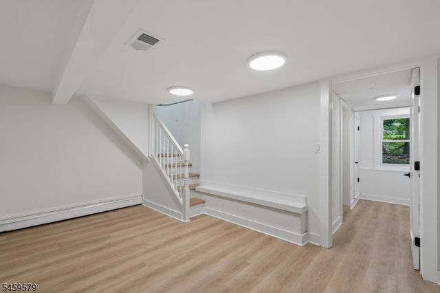 193 Monroe Trl, Hopatcong Boro, NJ 07843